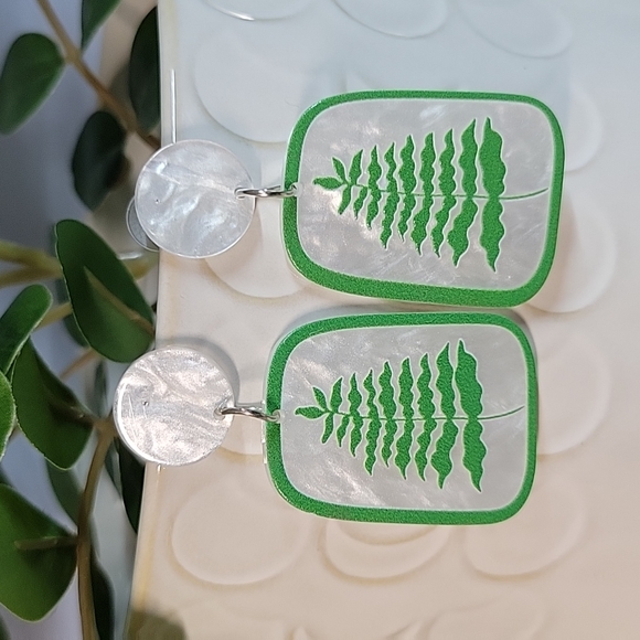 Jewelry - 🔥LAST PAIR🔥 Fern Pearly Lucite Drop Earrings, S925
